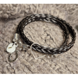 Bracelet double tour, tressage en crins qui se ferme avec un coeur en Argent